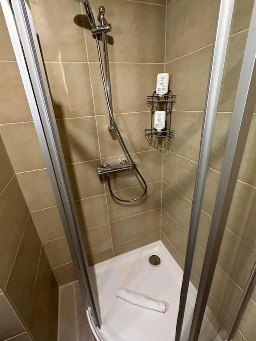 Direkt Bei U1 Appartement Wenen Buitenkant foto